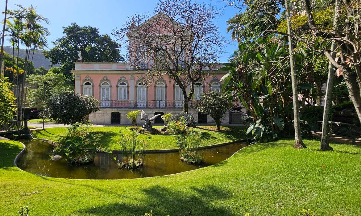 Fundação Casa de Rui Barbosa estreia Festa Literária no Rio de Janeiro