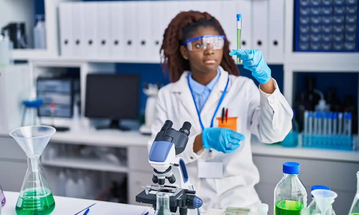 Jovens negros chegam à universidade, mas não ao mercado de trabalho