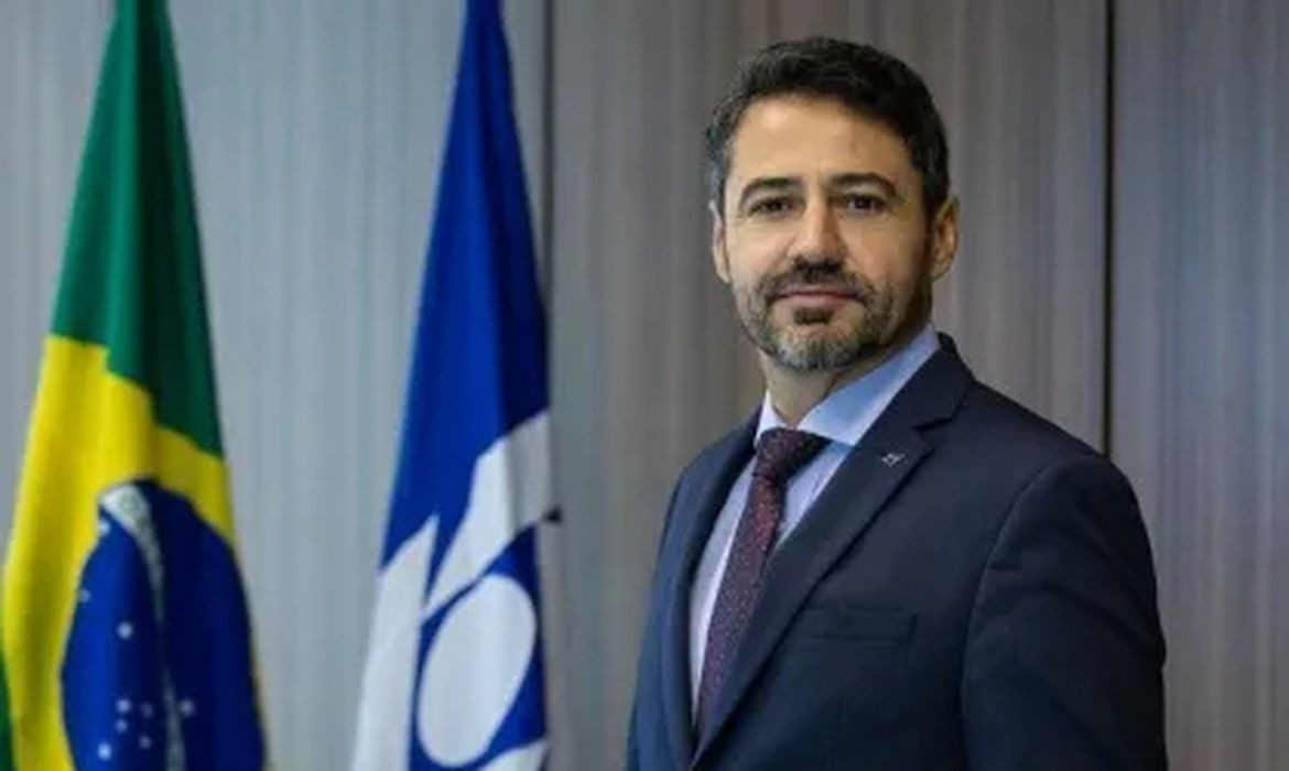 CGU demite ex-chefe da Receita que atuou no caso de joias sauditas