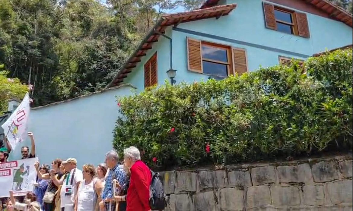 Ponto de Cultura Inês Ettiene resgata história de luta contra ditadura