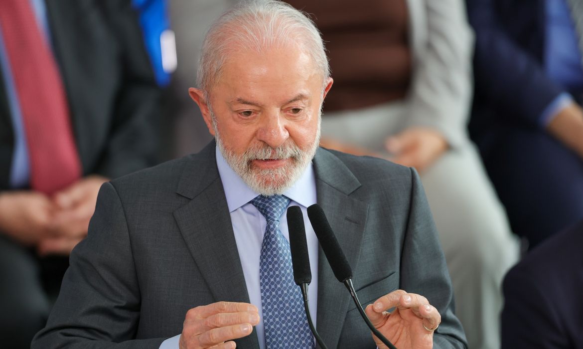 Lula diz que indicação de Messias não deve ser problema político