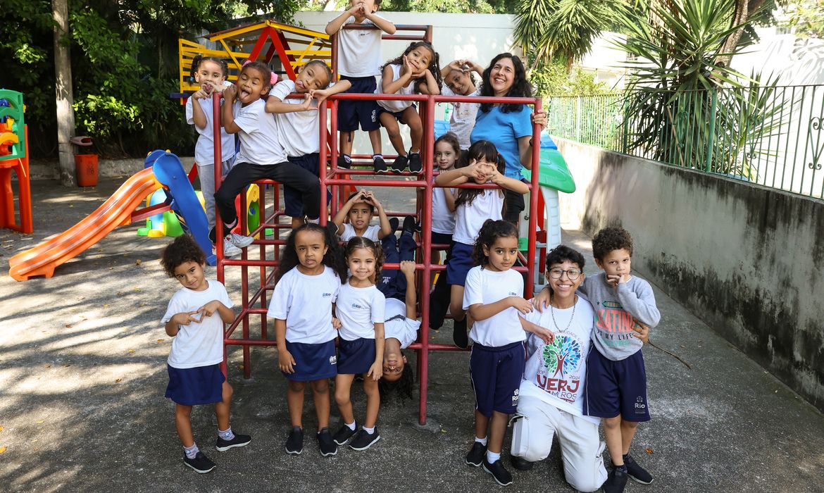 Dia do Orientador Educacional: profissão gera escolas mais acolhedoras