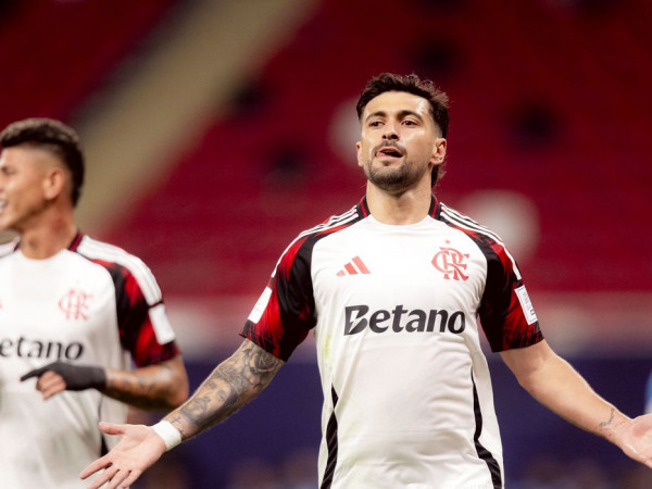 Arrascaeta brilha e Flamengo avanÃ§a Ã  semi da Copa Intercontinental