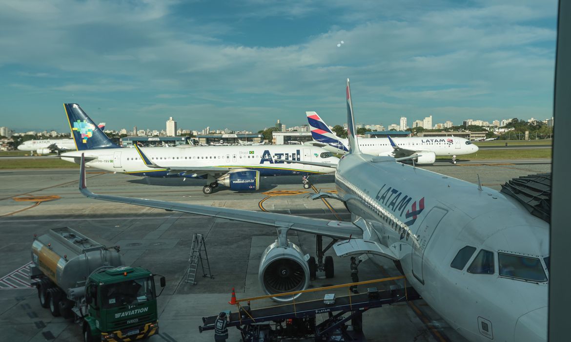 São Paulo tem mais de 200 voos afetados por ventos