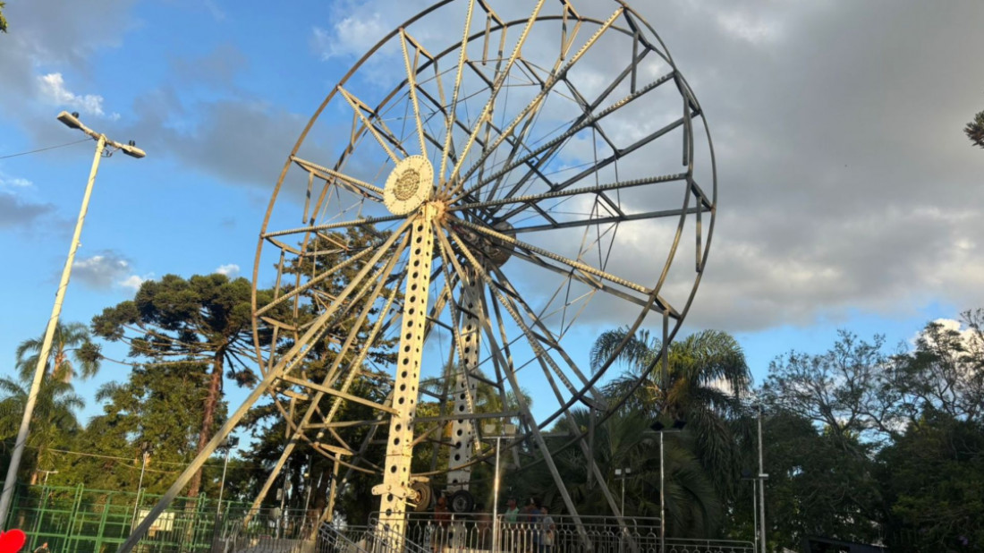 Roda-gigante abre nesta segunda-feira em Canoinhas.