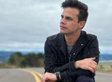 Natural de Canoinhas, o artista ressalta o v&iacute;nculo com a cidade onde iniciou sua trajet&oacute;ria.