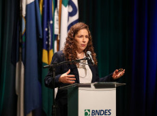 Estatais n&atilde;o s&atilde;o peso, s&atilde;o patrim&ocirc;nio, defende ministra da Gest&atilde;o