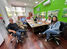 Equipe define primeiros passos da Expo Tr&ecirc;s Barras