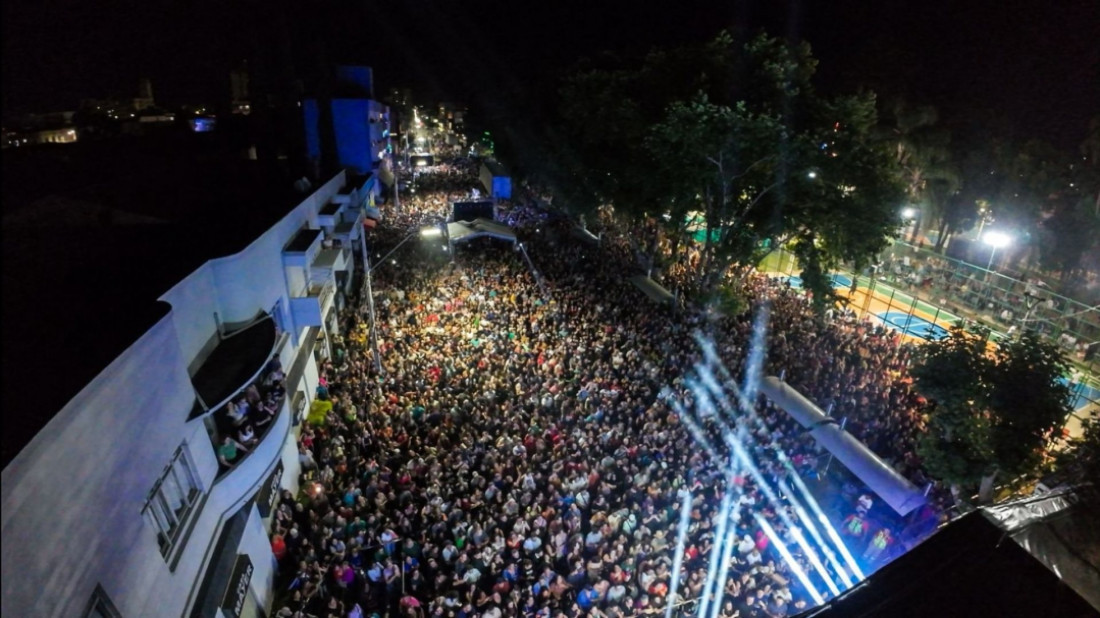 Uma noite de fé, emoção e música: Daniel encanta Canoinhas no Natal em Família