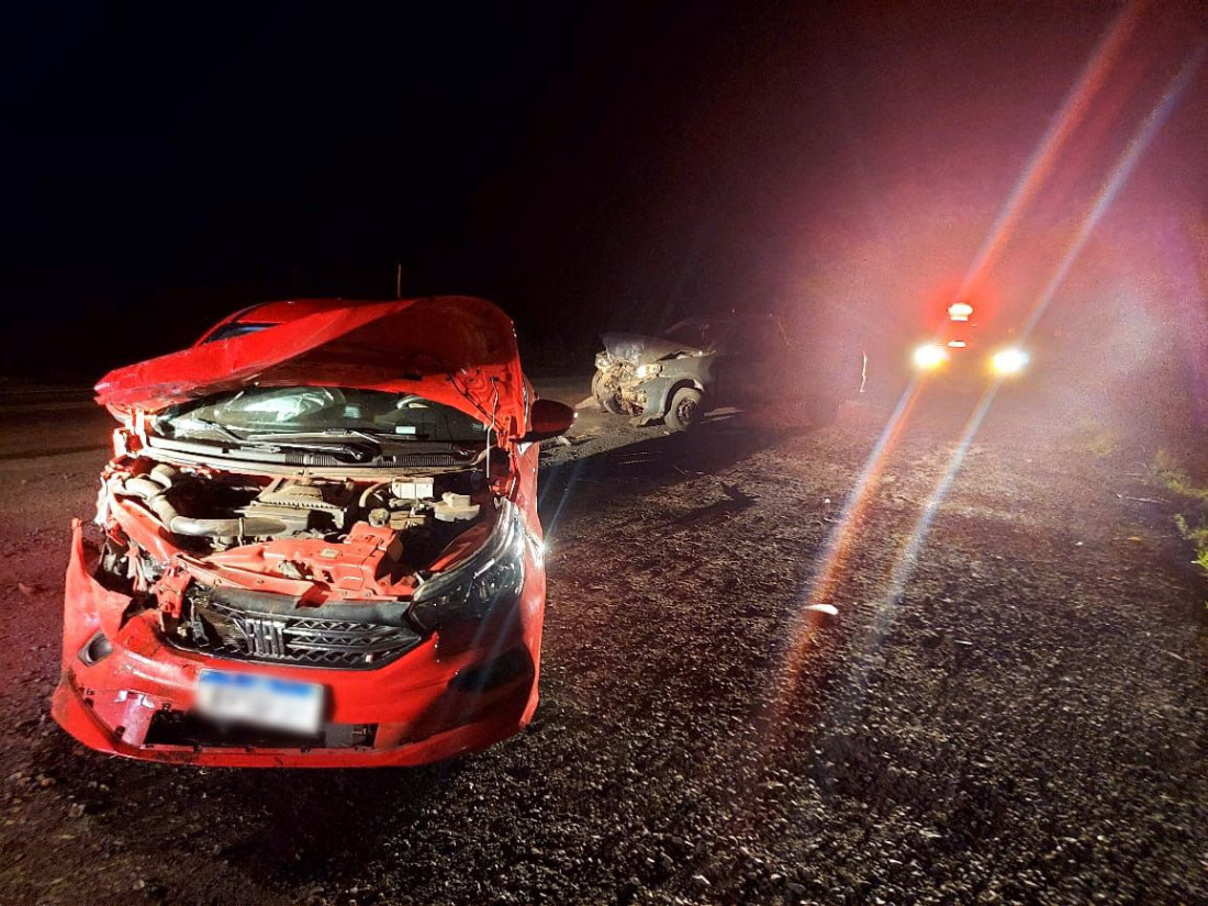 Colisão na BR-280 mobilizou equipes de resgate durante a noite em Canoinhas