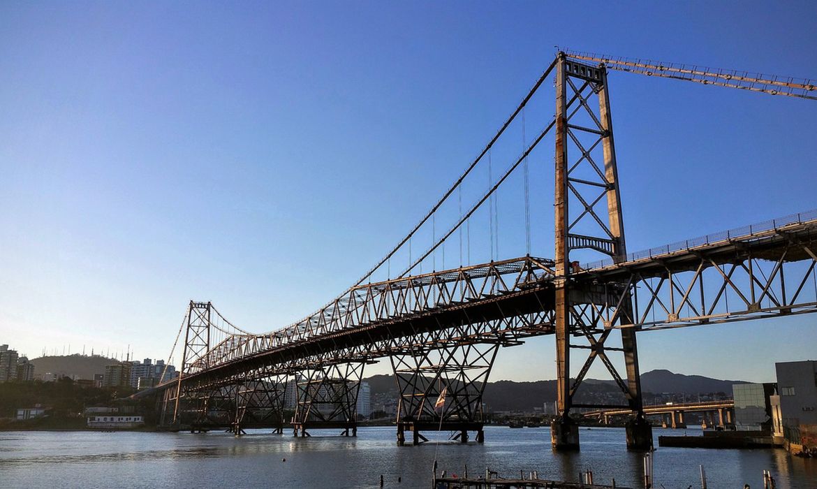 Rio Grande do Sul e Santa Catarina têm alerta para tempestade
