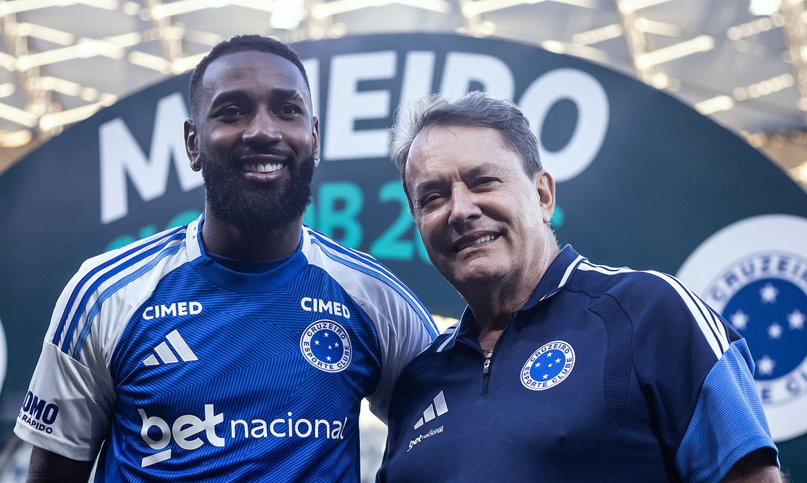 Estaduais: Cruzeiro apresenta Gerson com derrota; Palmeiras bate Lusa