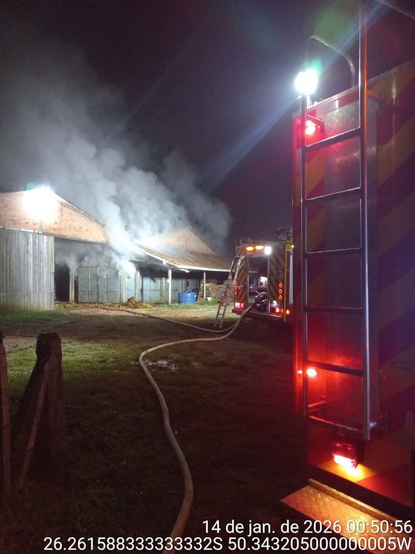Ocorr&ecirc;ncia foi atendida pelo Corpo de Bombeiros de Canoinhas e Major Vieira.