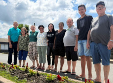 Quem passa pela Avenida J&uacute;lio Budant, no Campo d&rsquo;&Aacute;gua Verde, j&aacute; come&ccedil;a a notar uma mudan&ccedil;a de cores e ares.