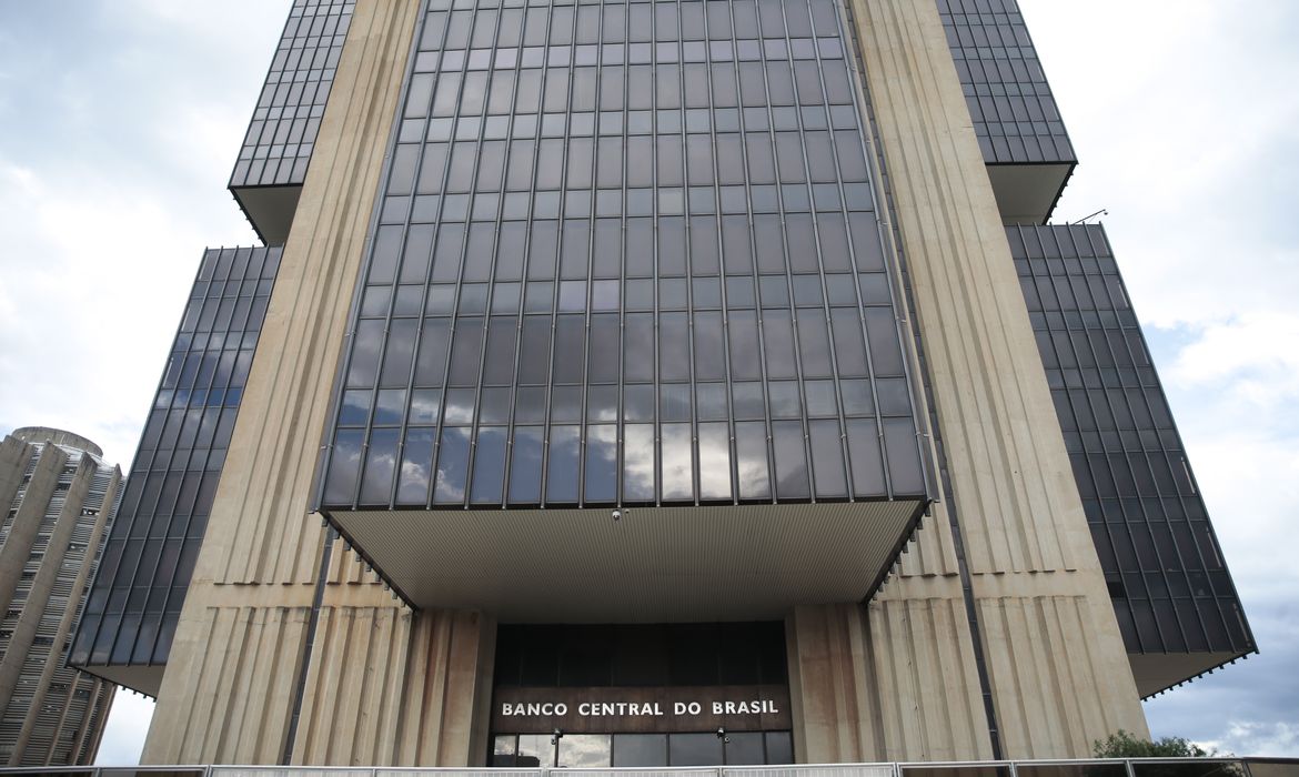 Mercado financeiro reduz para 4,02% projeção de inflação para 2026
