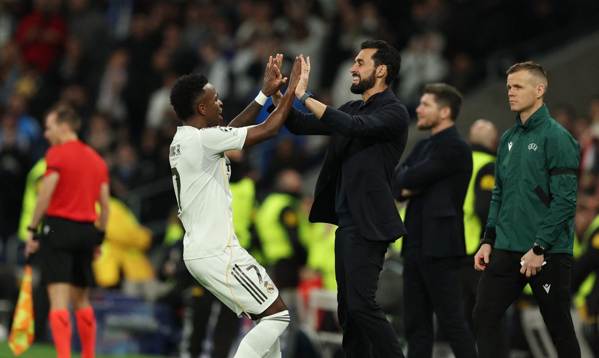 Vini Jr. comanda goleada do Real sobre Mônaco na Liga dos Campeões