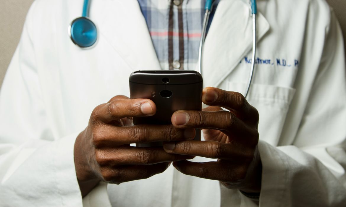 Governo quer que Enamed seja exame de proficiência para médicos 