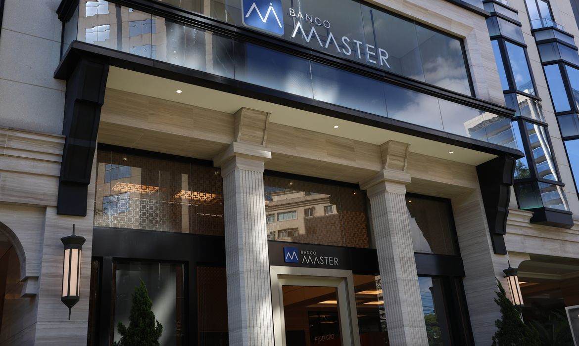 Conselho amplia poderes do FGC para socorrer banco antes da liquidação