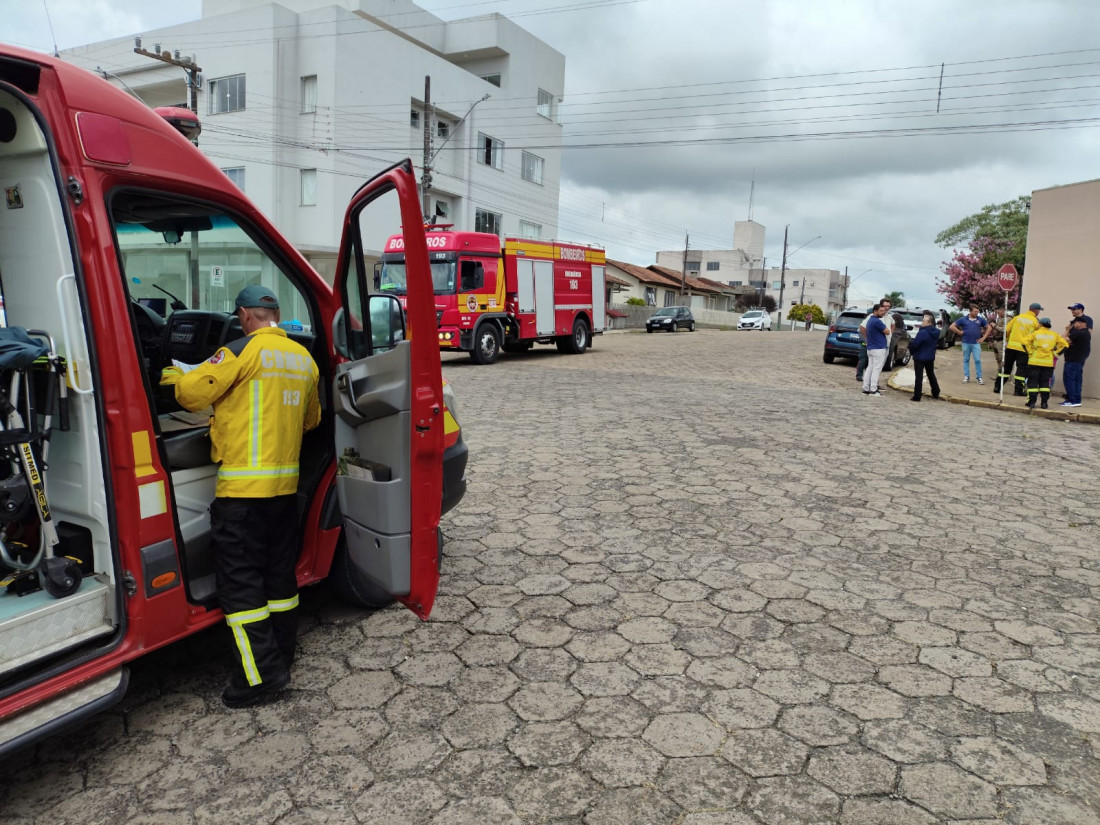 Ocorrência foi atendida pelo Corpo de Bombeiros no Centro do município