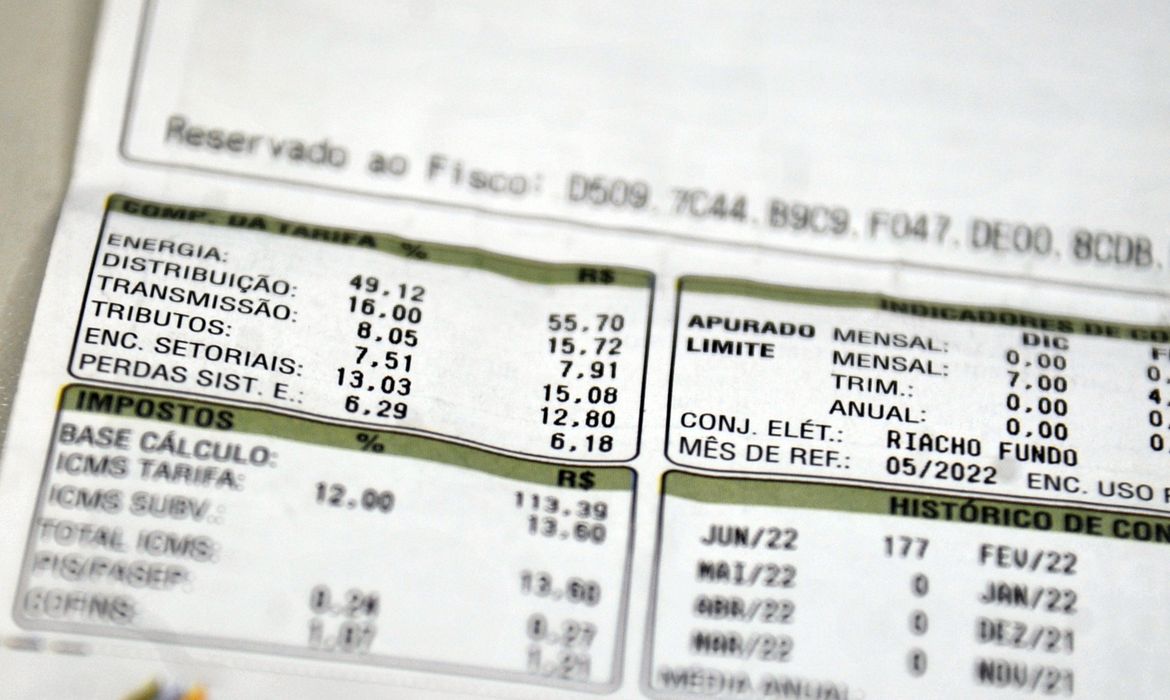 Fevereiro seguirá com bandeira tarifária verde na conta de luz