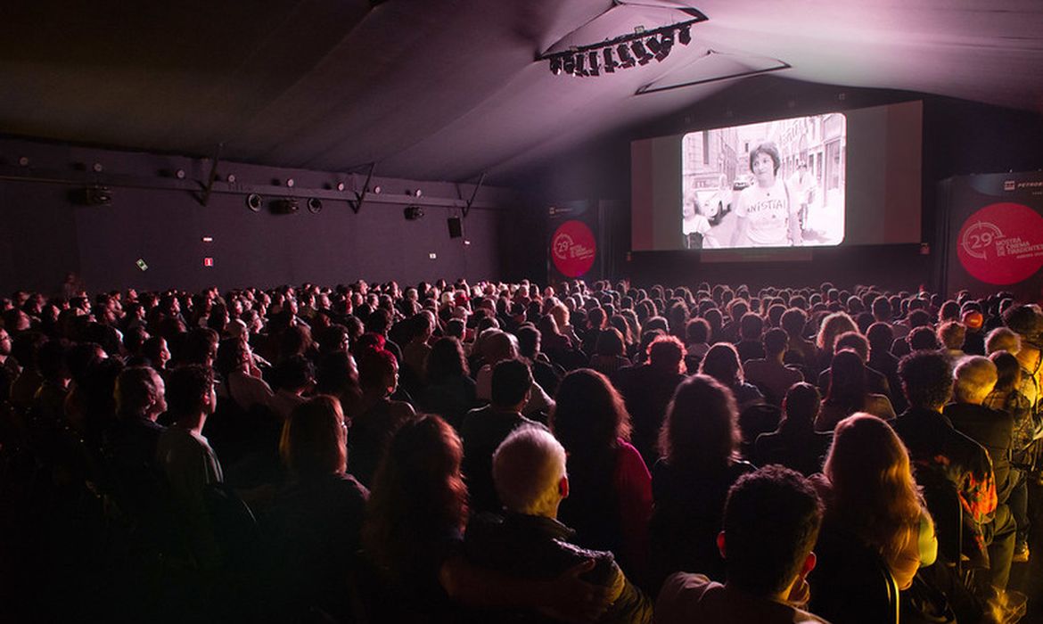 Mostra de Tiradentes encerra 29ª edição com vitória de Anistia 79"