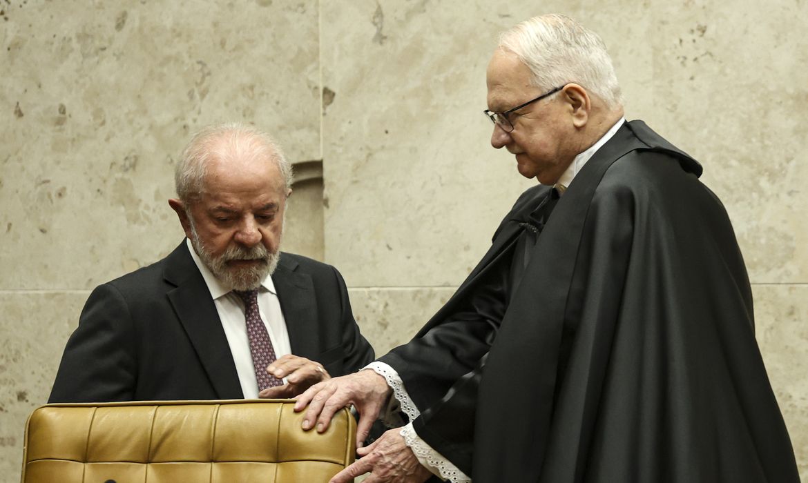 Brasil é maior que golpistas, diz Lula na abertura do ano Judiciário