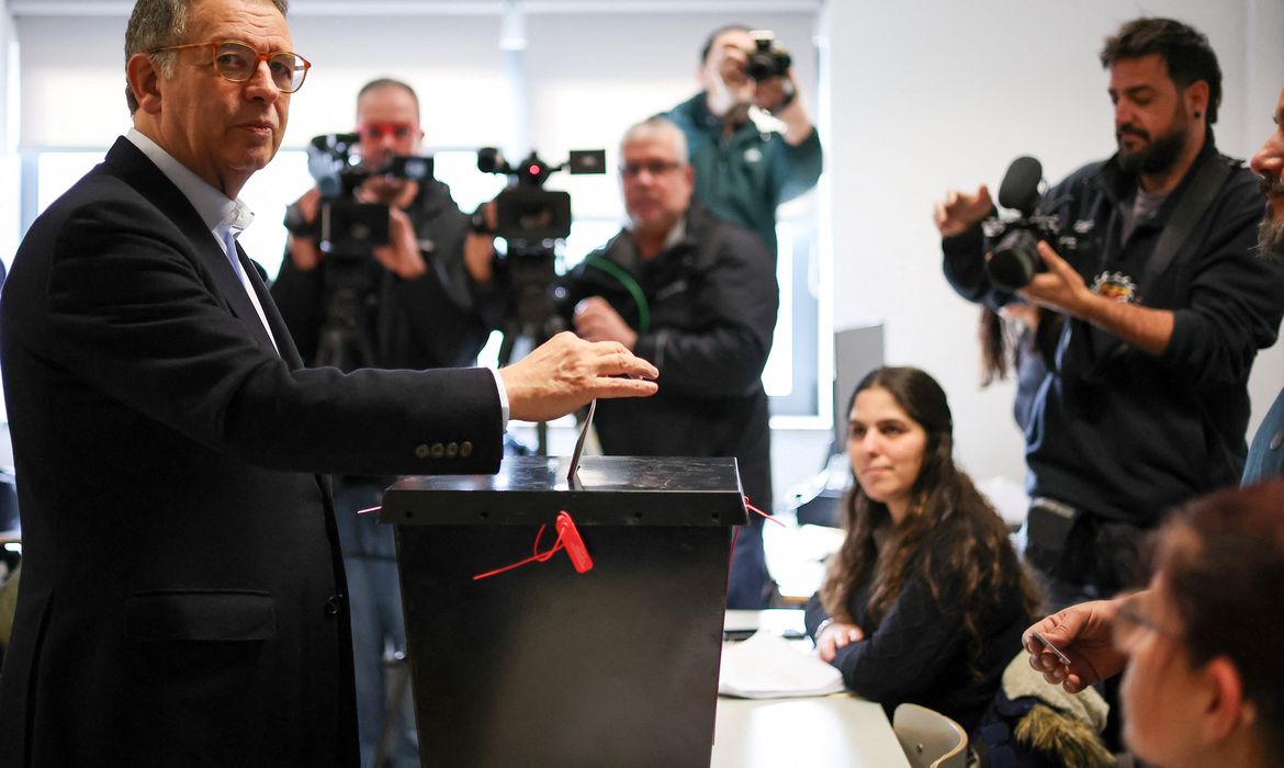 Lula parabeniza vitória de António Seguro em Portugal