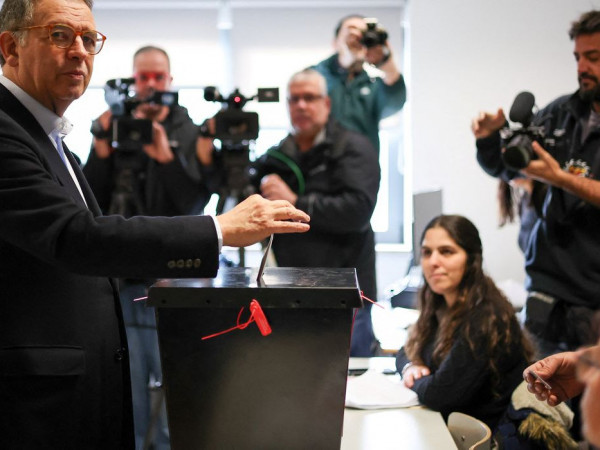 Lula parabeniza vit&oacute;ria de Ant&ocirc;nio Seguro em Portugal 