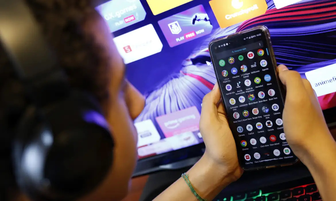 Discord anuncia novas regras para segurança de usuários adolescentes
