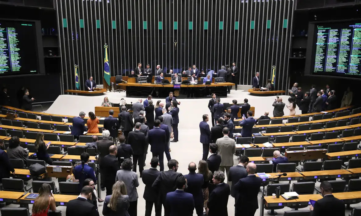 Câmara aprova projeto que cria a Universidade Federal do Esporte