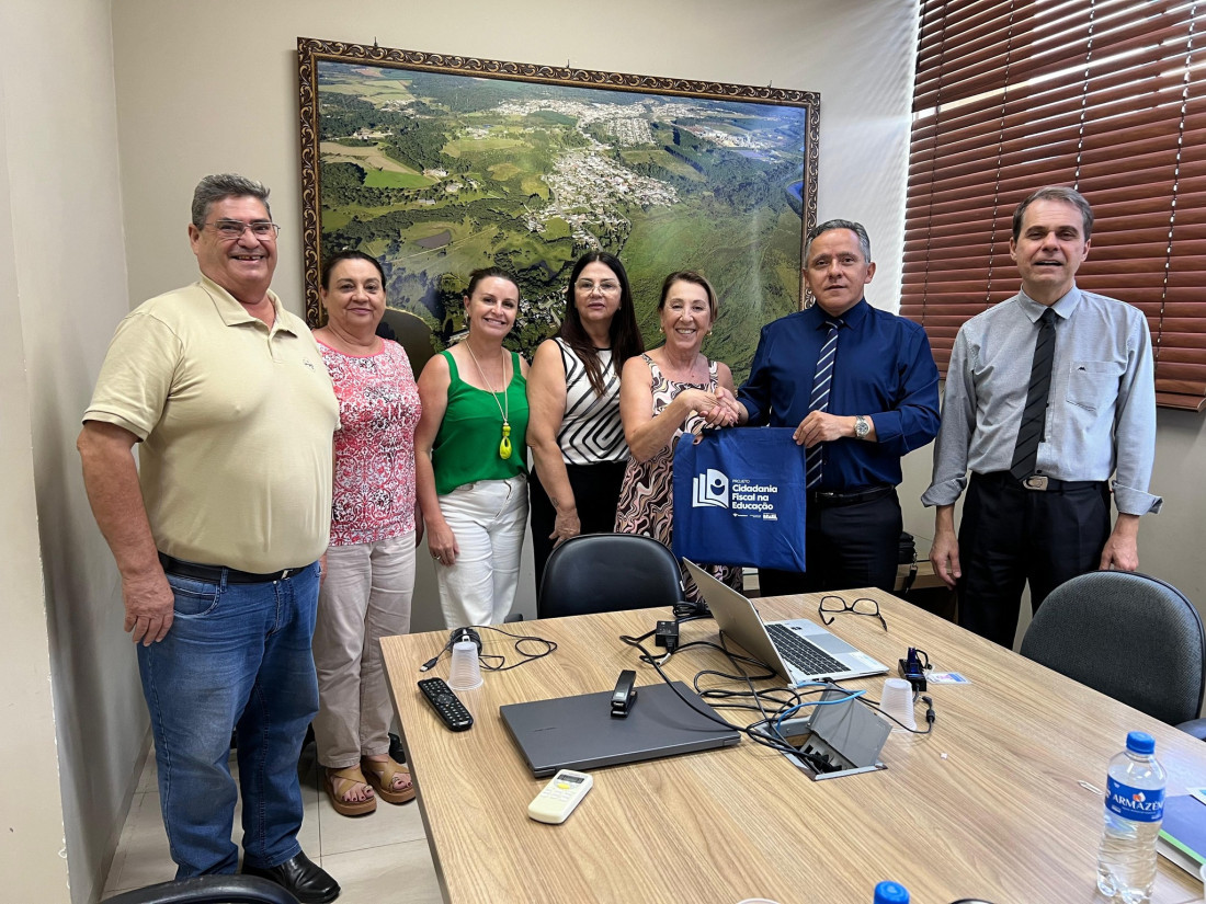 O munic&iacute;pio de Tr&ecirc;s Barras recebeu, nesta ter&ccedil;a-feira, 10 de fevereiro, a visita da Regional da Receita Federal de Joinville