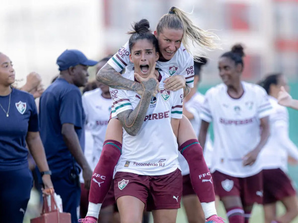 Com gol no fim, Fluminense bate Vit&oacute;ria pelo Brasileir&atilde;o Feminino