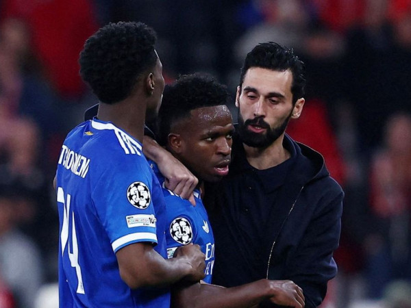 Vini Jr marca gola&ccedil;o e denuncia caso de racismo em Liga dos Campe&otilde;es