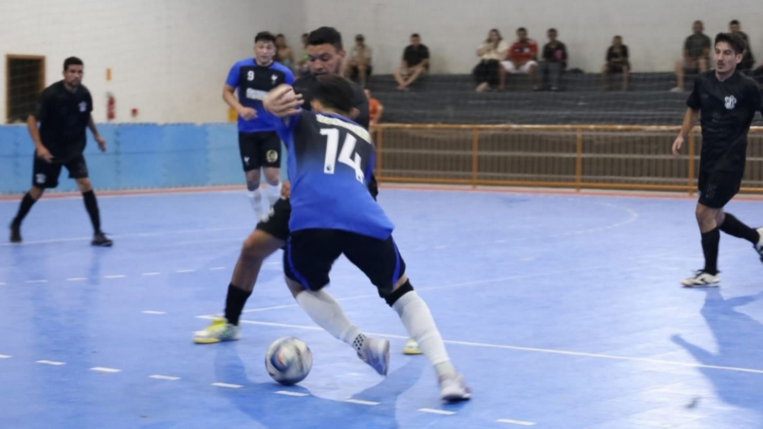 Futsal e futebol suíço