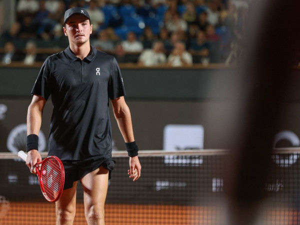 Rio Open: Jo&atilde;o Fonseca mira final nas duplas ap&oacute;s queda em simples