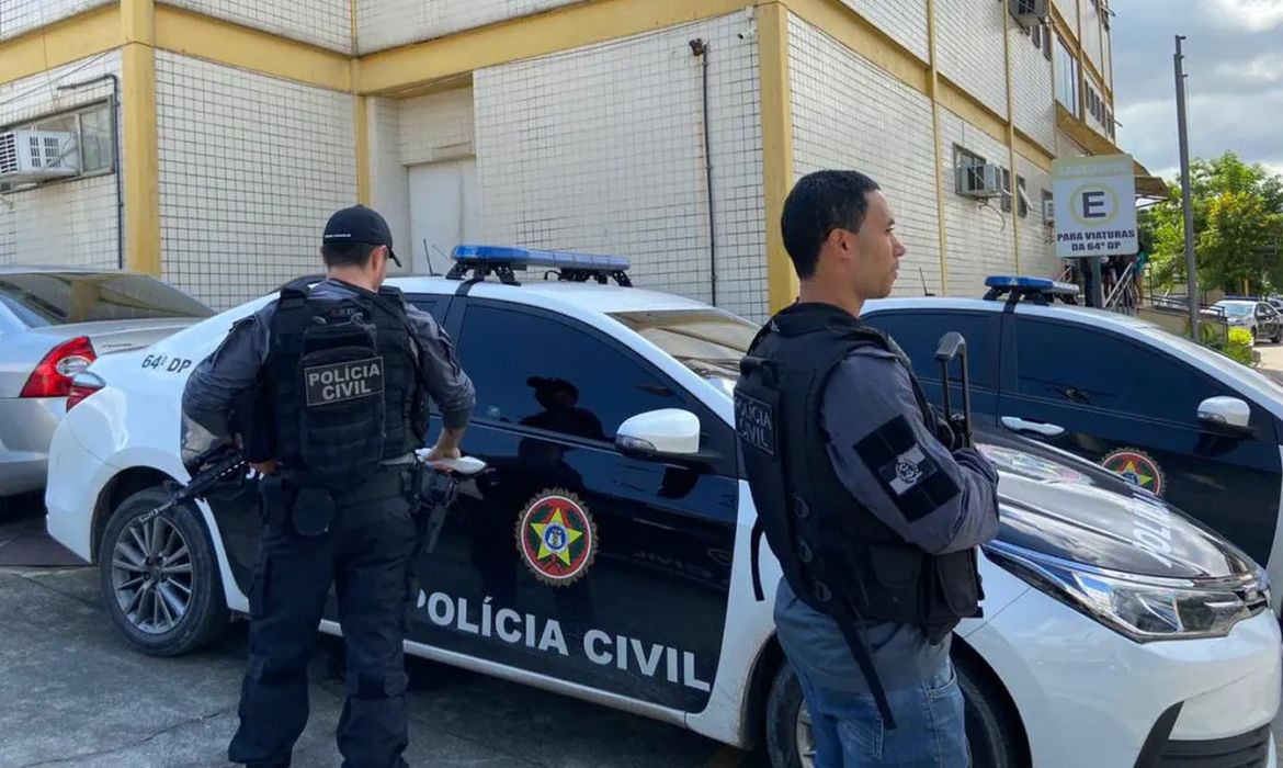 Grupo que expunha estudantes a conteúdo pornográfico é alvo da Polícia