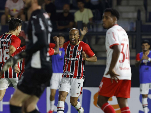 S&atilde;o Paulo e Palmeiras se garantem nas semis do Campeonato Paulista