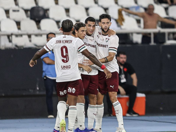 Flu derrota Vasco e sai em vantagem por vaga na final do Carioca