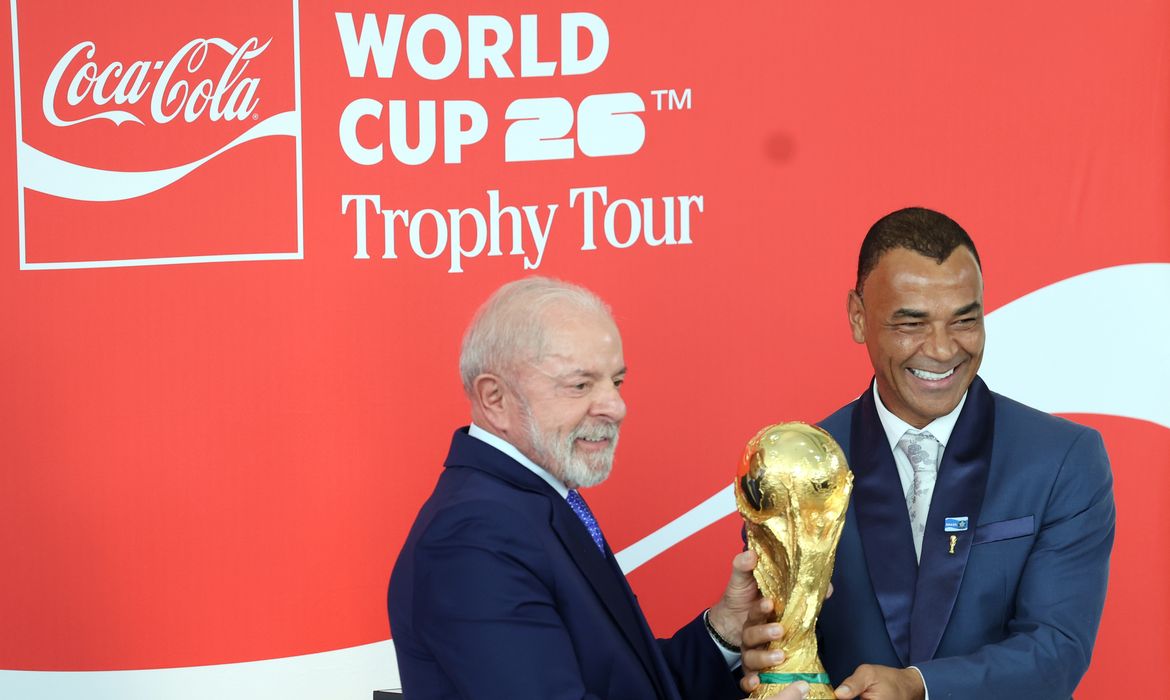 Lula exalta Copa Feminina e pede valorização das mulheres no futebol