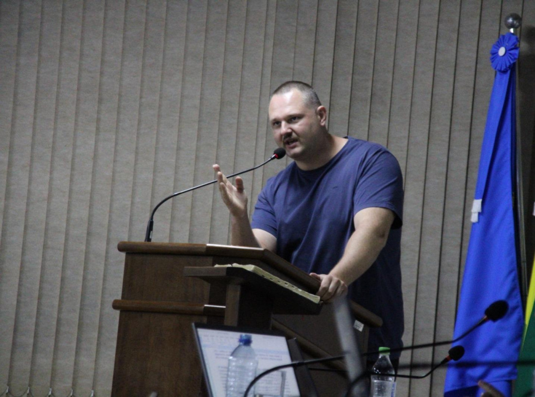 Requerimentos protocolados na Câmara pedem esclarecimentos formais e apuração sobre possível liberação irregular de áreas sujeitas a enchentes