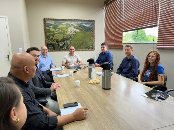 Tr&ecirc;s Barras avan&ccedil;a em conv&ecirc;nio com cart&oacute;rios para protesto da D&iacute;vida Ativa