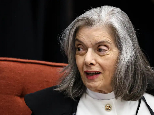 V&ocirc;lei: C&aacute;rmen L&uacute;cia libera participa&ccedil;&atilde;o de Tiffany em jogo em Londrina