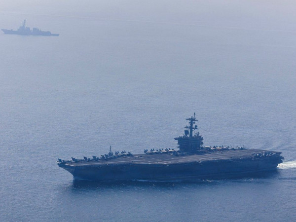 EUA nega que m&iacute;sseis do Ir&atilde; atingiram porta-avi&otilde;es Abraham Lincoln