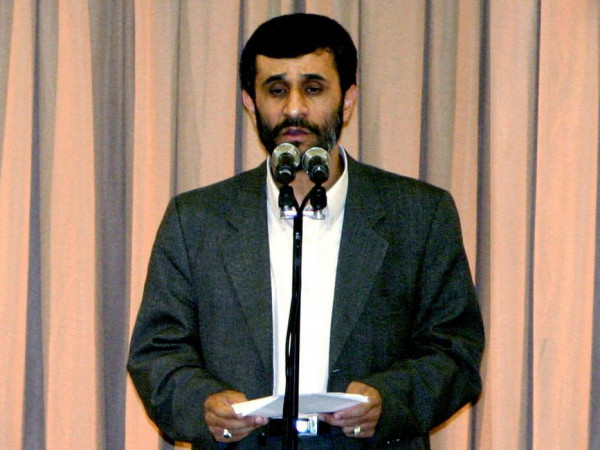 Bombardeio a Teer&atilde; mata ex-presidente iraniano Mahmoud Ahmadinejad