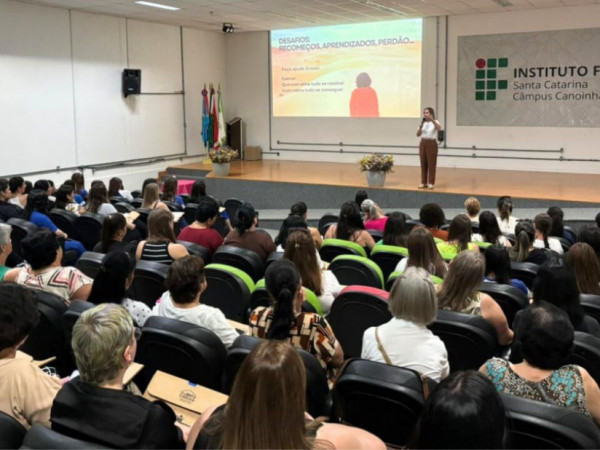 Palestra semana da mulher