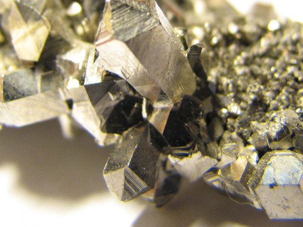 Brasil busca parceria com Europa para explora&Atilde;&sect;&Atilde;&pound;o de minerais cr&Atilde;&shy;ticos