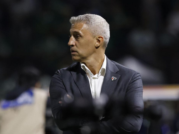S&atilde;o Paulo anuncia demiss&atilde;o do t&eacute;cnico Hern&aacute;n Crespo