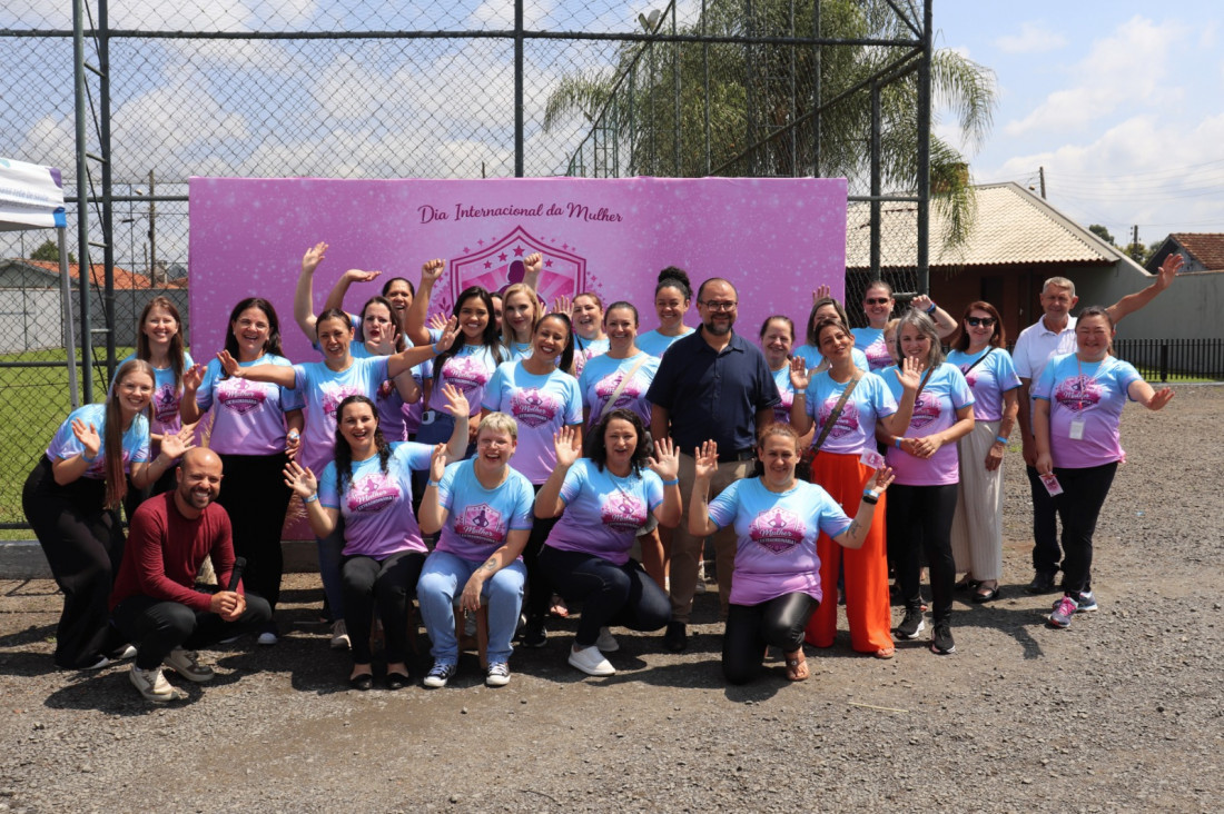 Caf&eacute; com elas - Evento alusivo ao dia da Mulher