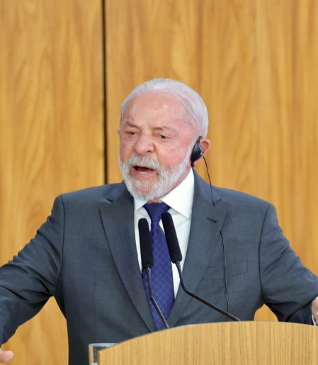 Lula cancela ida ao Chile e chanceler representar&aacute; Brasil em posse