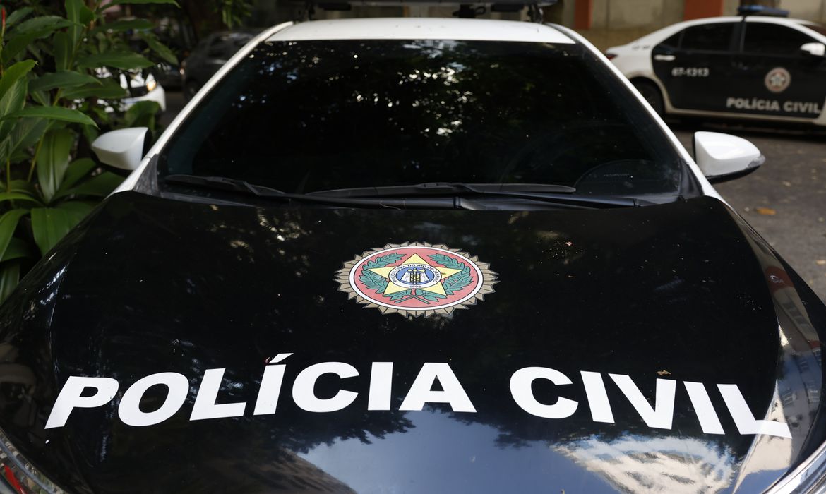 Rio: Polícia prende professor universitário que abusou de 4 crianças